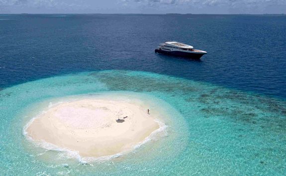 scubaspa maldives island hopping holiday