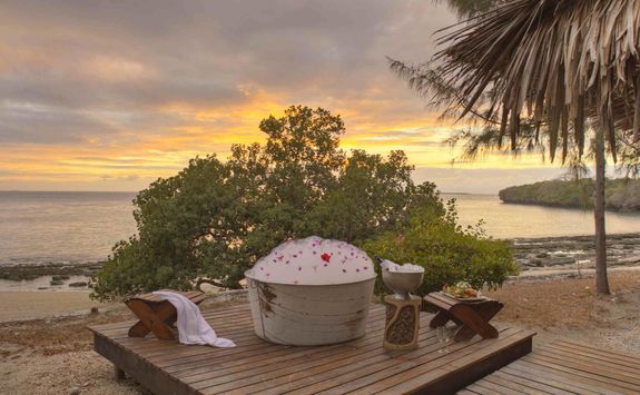 luxury bath on the beach