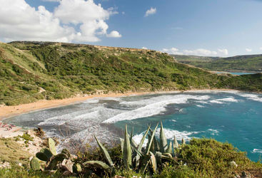 Golden Bay, Gozo