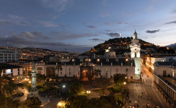 quito main square at night