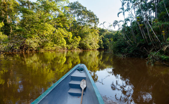 canoe amazon ecuador