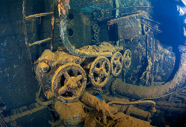 wreck diving chuuk lagoon