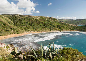 Golden Bay, Gozo