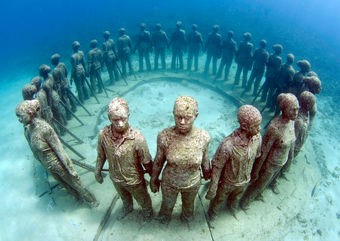 underwater sculpture