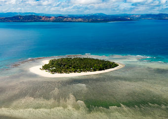 tavarua island