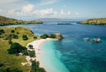 Liveaboard Diving in Komodo
